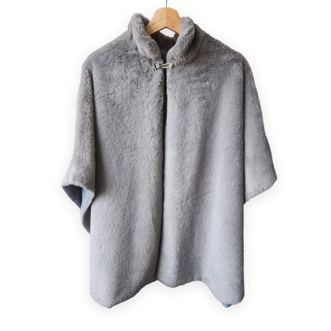 Capa Aurora Gris